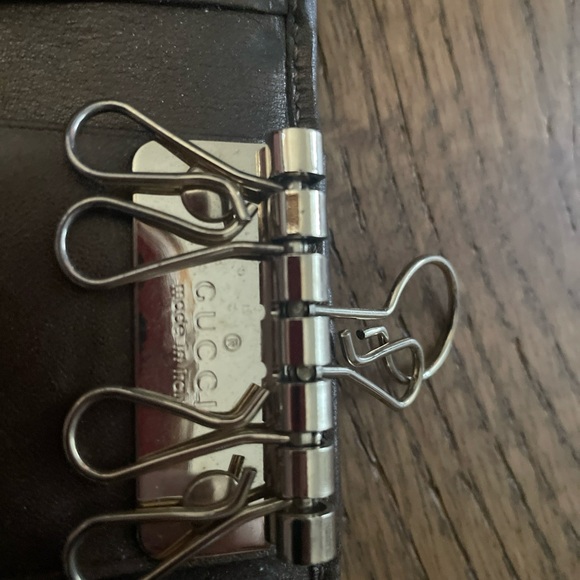 Gucci 6 key holder with charms. - Picture 3 of 6